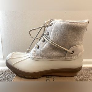 SPERRY White Duck Boots with Wool top Leather Laces Size 8 Worn once